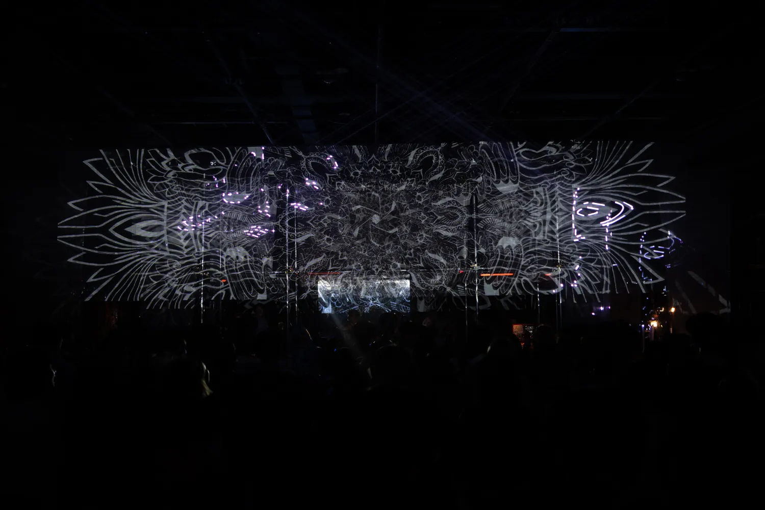 래이부 : 탈통제 미디어아트 Korean Rave : Off Control Media Art